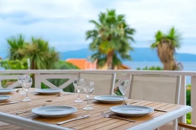 Villa, Deniz Manzaralı