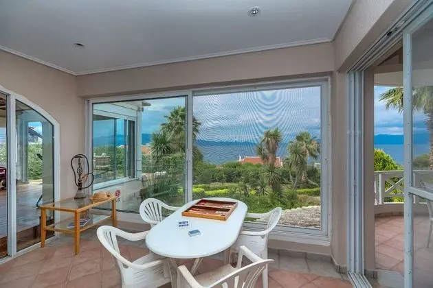 Villa, Deniz Manzaralı