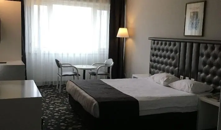 Standart Deniz Manzaralı Oda