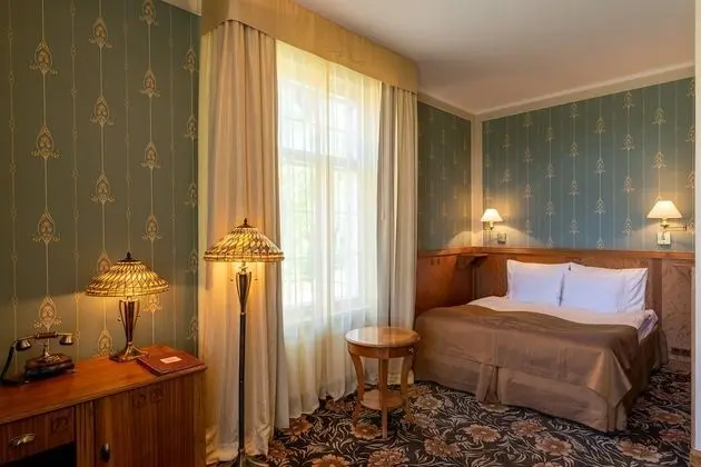Deluxe Tek Büyük veya İki Ayrı Yataklı Oda