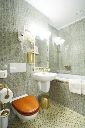 Deluxe Tek Büyük veya İki Ayrı Yataklı Oda