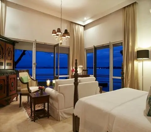 Luxury Süit, 1 En Büyük (King) Boy Yatak, Sıcak Su Havuzu, Göl Manzaralı