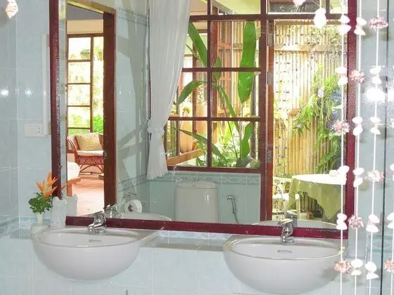 Superior Tek Büyük veya İki Ayrı Yataklı Oda, Bahçe Manzaralı (B Room)