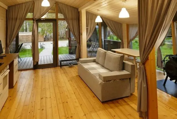 Kır Evi, 1 Yatak Odası, Avlu Manzaralı (Panorama 1)