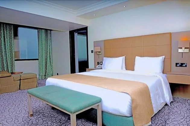 Diplomatic Suite