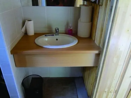 Brvnara (wooden house)