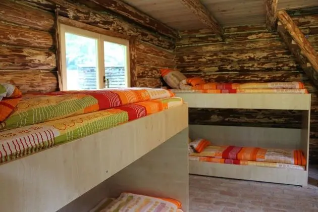 Katuni (wooden house)