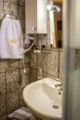 Stüdyo, Bahçe Manzaralı