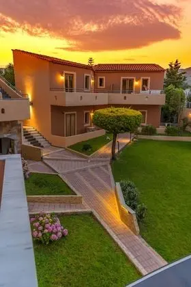 Stüdyo, Bahçe Manzaralı