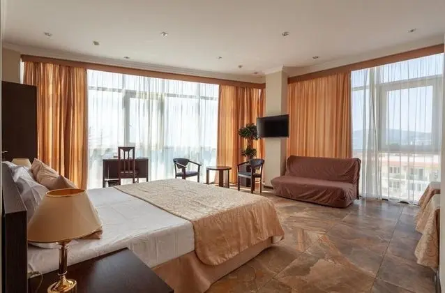 Standard Dört Kişilik Oda