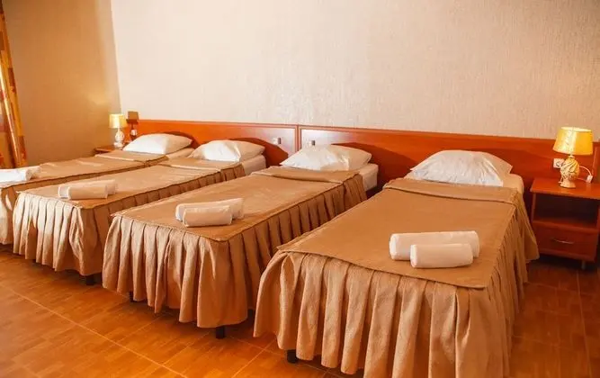 Family Dört Kişilik Oda