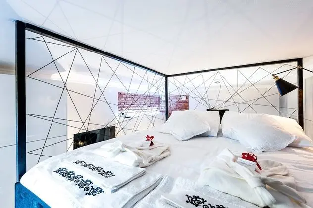 Exclusive Apart Daire (Bohaterow Getta Square)