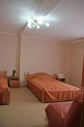 Standard Tek Büyük veya İki Ayrı Yataklı Oda, Birden Çok Yatak