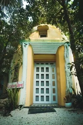 LUXURY DOME