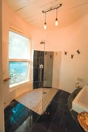 LUXURY DOME