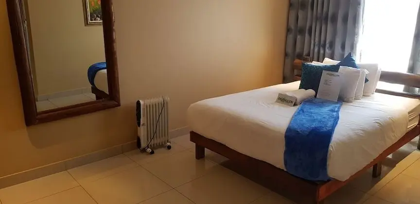 Luxury Tek Büyük Yataklı Oda