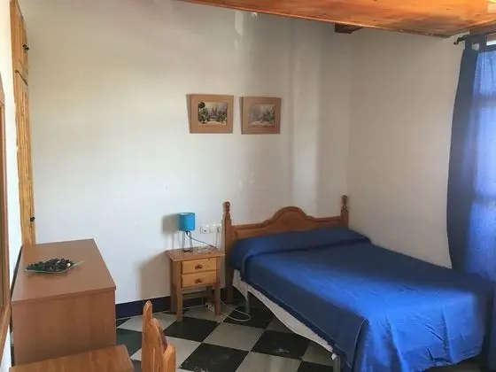 Tek Büyük Yataklı Oda, 2 Tek Kişilik Yatak