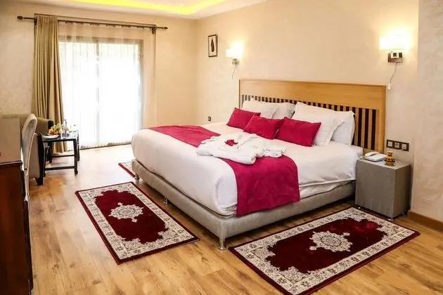 Junior Süit, 1 Çift Kişilik Yatak