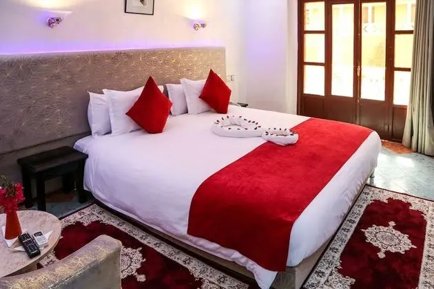 Tek Büyük Yataklı Oda, 1 Çift Kişilik Yatak