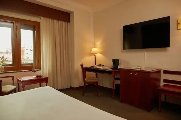 City Tek Büyük Yataklı Oda, Şehir Manzaralı
