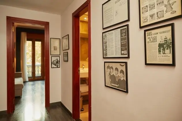 Design Tek Büyük Yataklı Oda (Beatles)