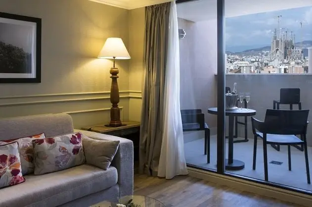 Superior Süit, Teras