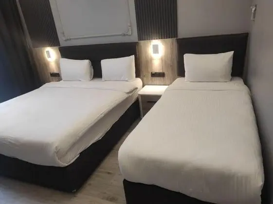 https://images.odamax.com/img/1024x768/odamax/image/upload/El_Baboos_Hotel_202410161112140_WhatsApp_Image_2024_10_16_at_11_11_16.jpeg
