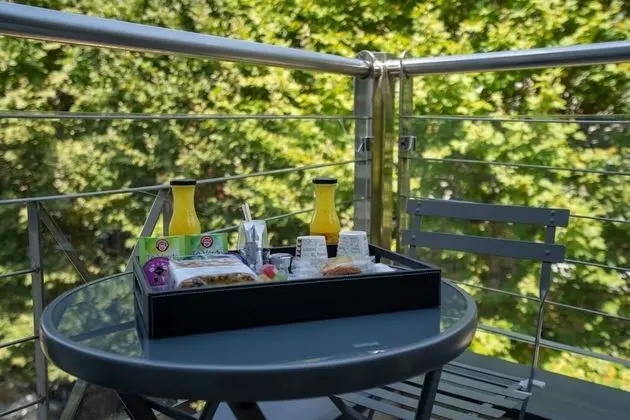 Deluxe Tek Büyük veya İki Ayrı Yataklı Oda, Teras