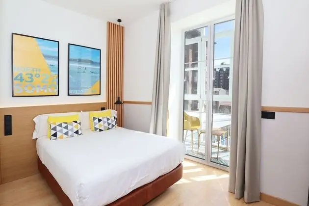 Premium Tek Büyük veya İki Ayrı Yataklı Oda