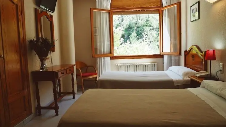 Economy Tek Büyük Yataklı Oda