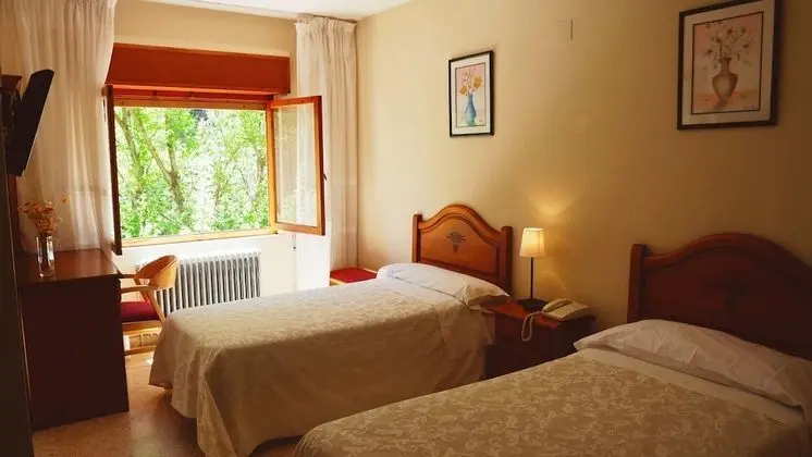 Economy Tek Büyük Yataklı Oda