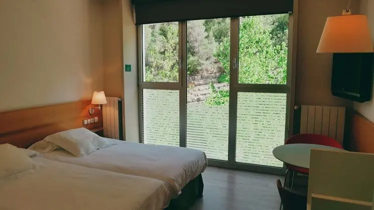 Tek Büyük Yataklı Oda (Ventanal)