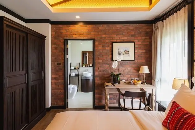 Lanna Triple Superior Room