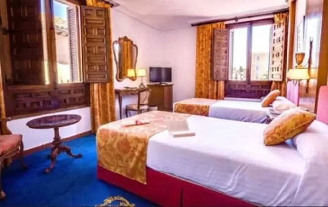 Superior Tek Büyük Yataklı Oda