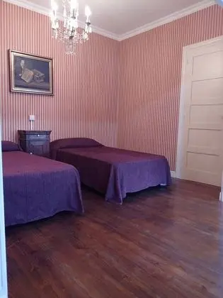 İki Ayrı Yataklı Oda, Ortak Banyo