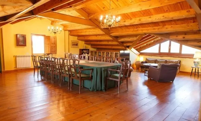 Villa (Casa del Arcipreste)
