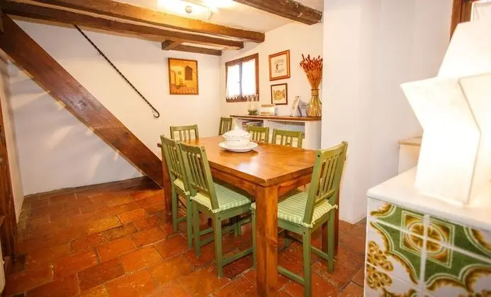 Traditional Ev, 3 Yatak Odası, Köşe (Serrador)