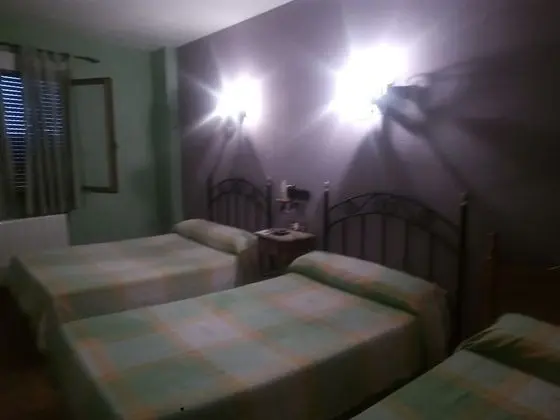 Tek Büyük veya İki Ayrı Yataklı Oda