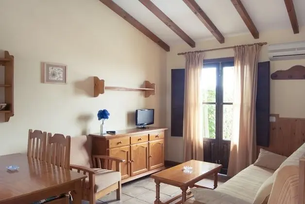 Basic Apart Daire, Birden Çok Yatak, Sigara İçilebilir