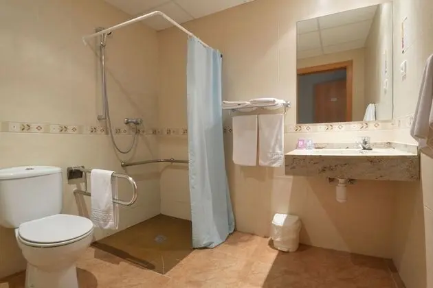 Tek Büyük veya İki Ayrı Yataklı Oda