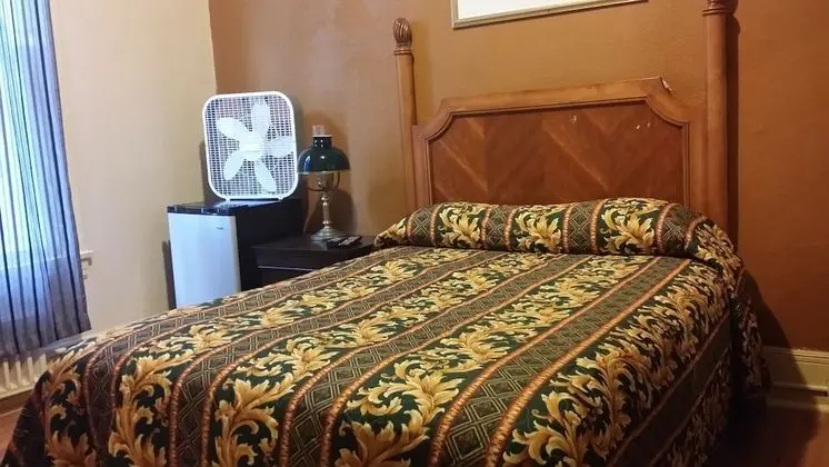Standard Oda, 1 Çift Kişilik Yatak, Ortak Banyo