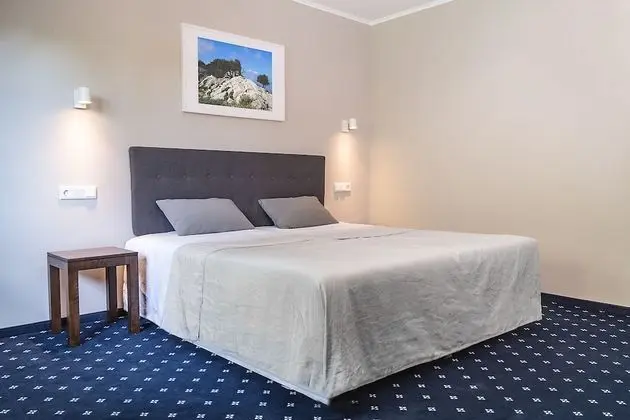 Classic Tek Büyük Yataklı Oda