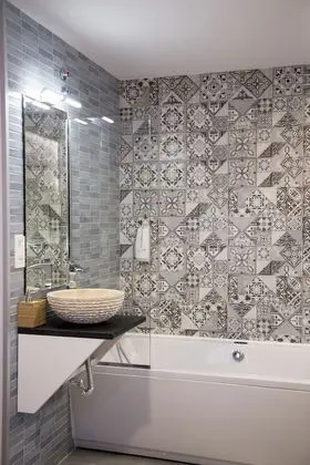 Tek Büyük Yataklı Oda, Jakuzi