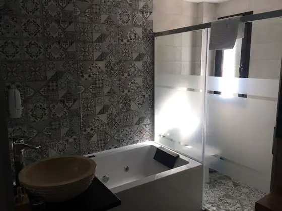 Tek Büyük Yataklı Oda, Jakuzi