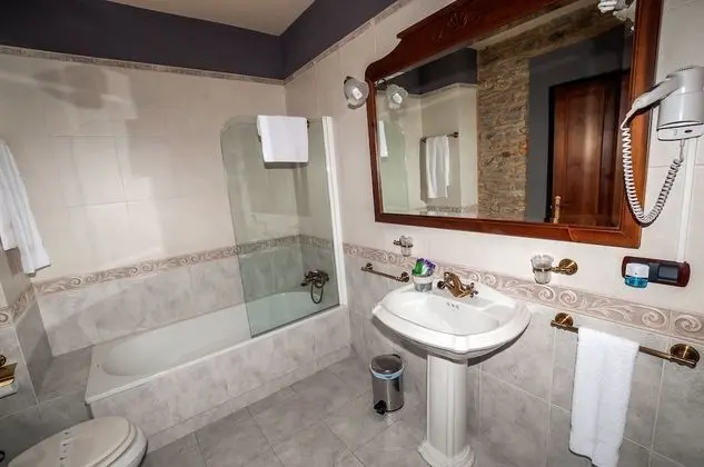 Tek Büyük Yataklı Oda