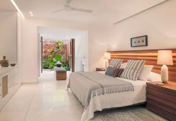 Superior Süit, 1 En Büyük (King) Boy Yatak, Havuz Manzaralı (One Bedroom)