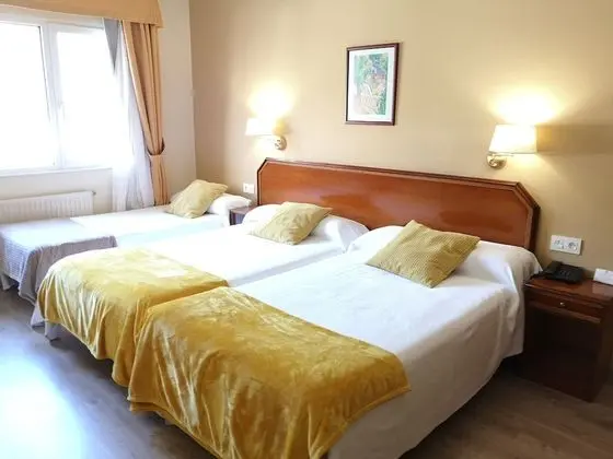 Standard Üç Kişilik Oda