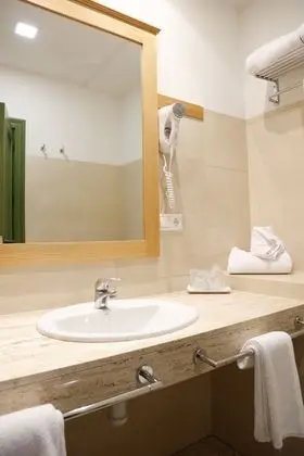 Tek Büyük veya İki Ayrı Yataklı Oda