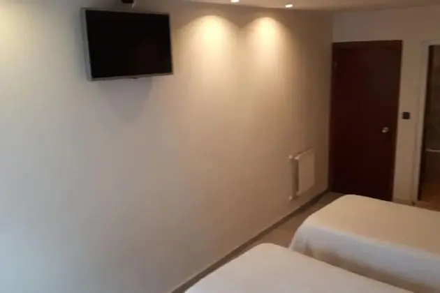Üç Kişilik Oda (06 Peña Maín)