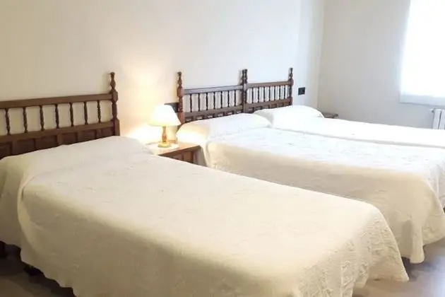 Üç Kişilik Oda (06 Peña Maín)